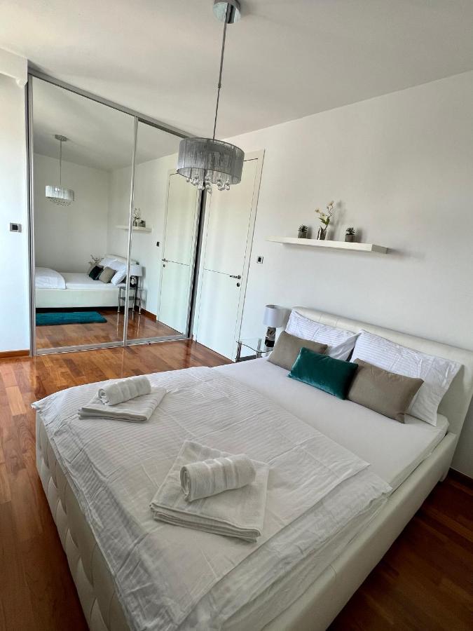 Apartamento Luxury Laurus Penthouse With Awesome Sea View Primošten Exterior foto