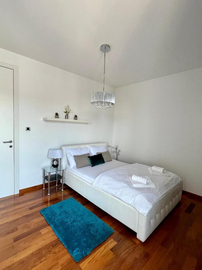 Apartamento Luxury Laurus Penthouse With Awesome Sea View Primošten Exterior foto