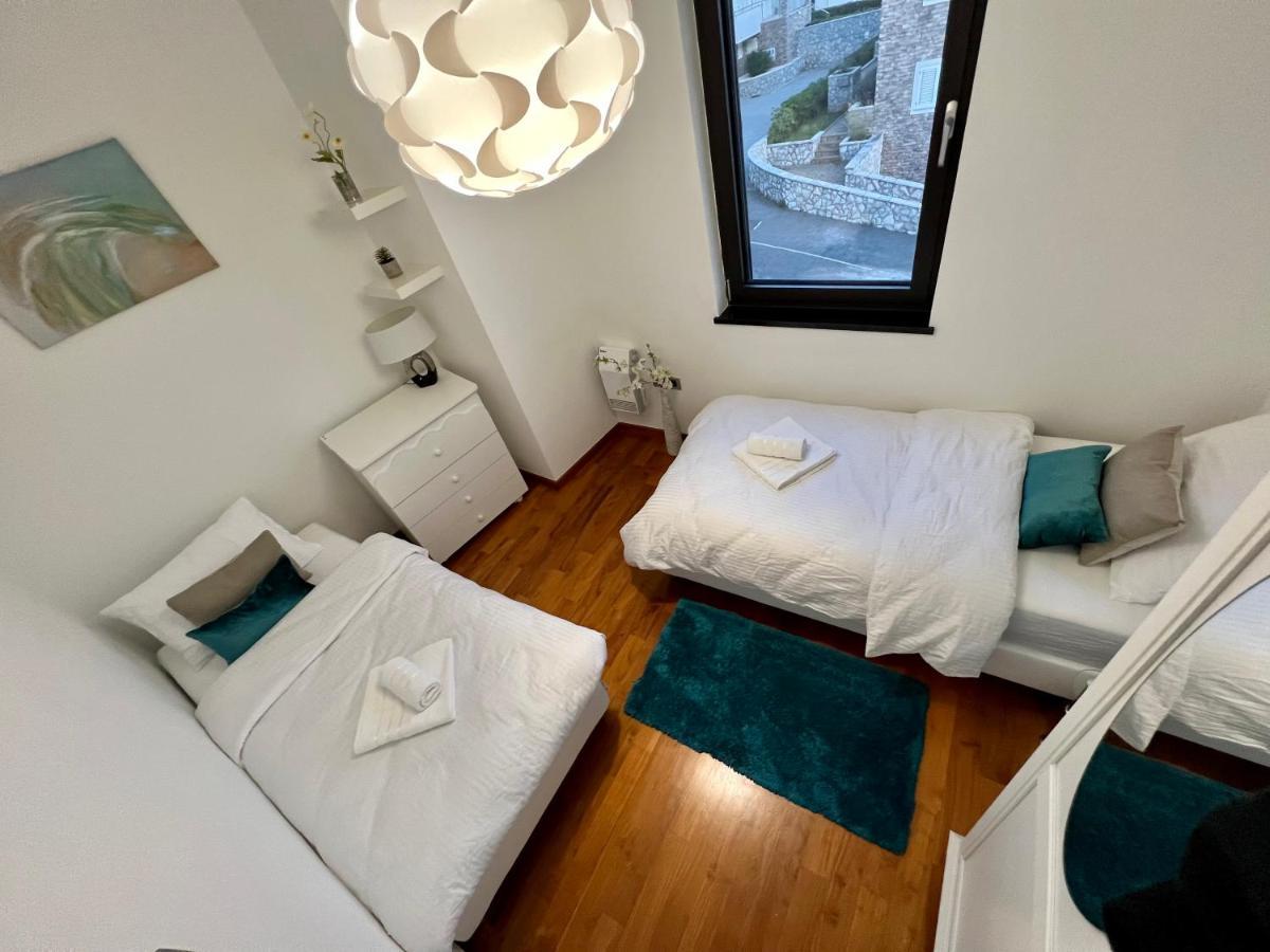 Apartamento Luxury Laurus Penthouse With Awesome Sea View Primošten Exterior foto