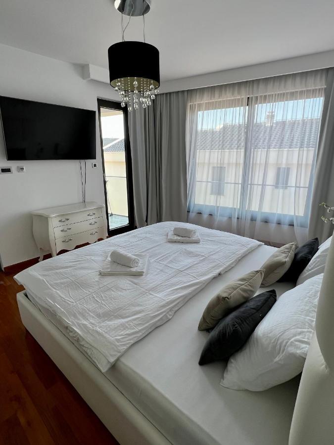 Apartamento Luxury Laurus Penthouse With Awesome Sea View Primošten Exterior foto